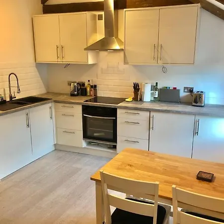 The Loft - Bright Centre Sleep 4 Apartment *